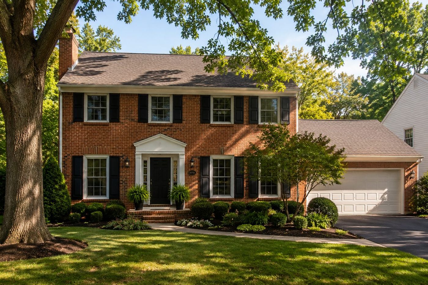 Brick colonial, Central Ohio